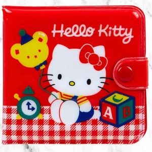 Hello Kitty Plastic Wallet